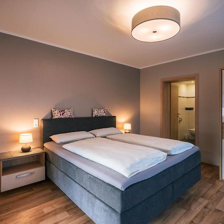 Ferienweingut Hirschen Schulstrasse Bed & Breakfast Burg  Dış mekan fotoğraf
