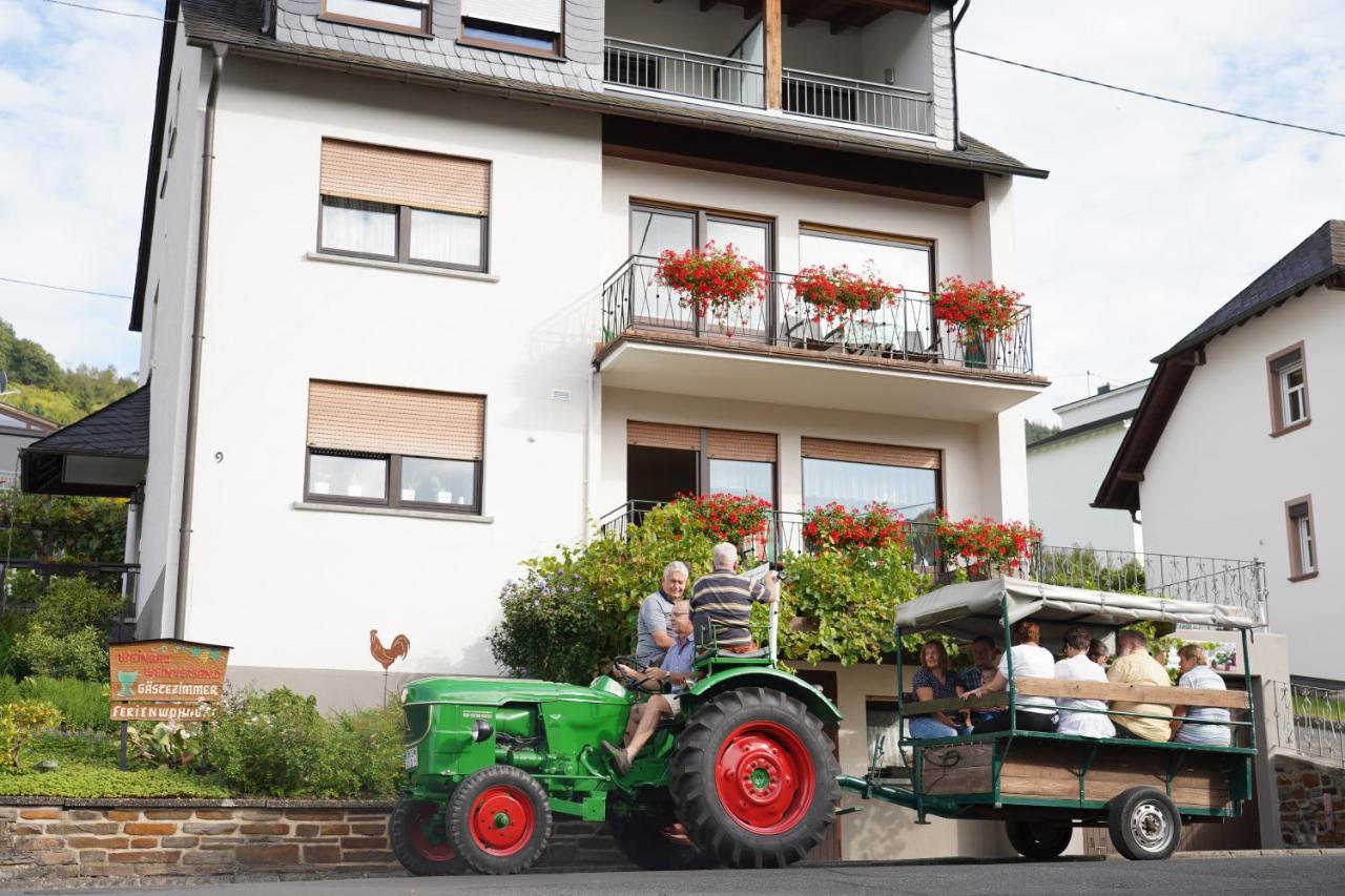 Ferienweingut Hirschen Schulstrasse Bed & Breakfast Burg  Dış mekan fotoğraf