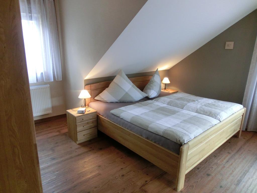Ferienweingut Hirschen Schulstrasse Bed & Breakfast Burg  Oda fotoğraf