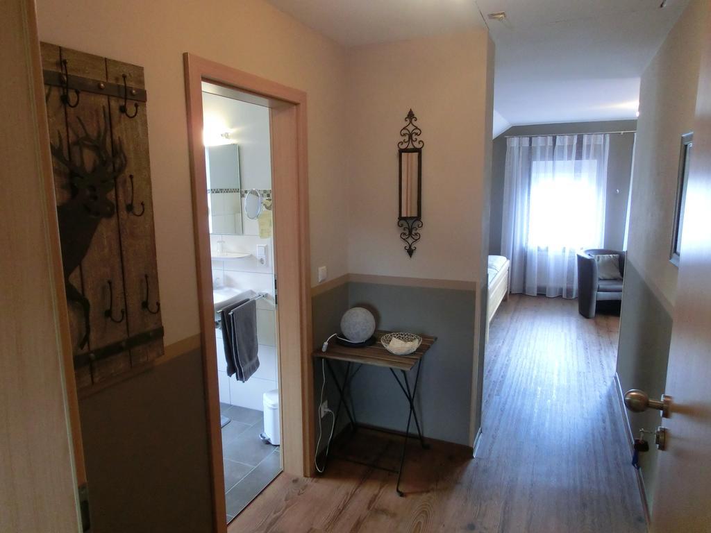 Ferienweingut Hirschen Schulstrasse Bed & Breakfast Burg  Oda fotoğraf
