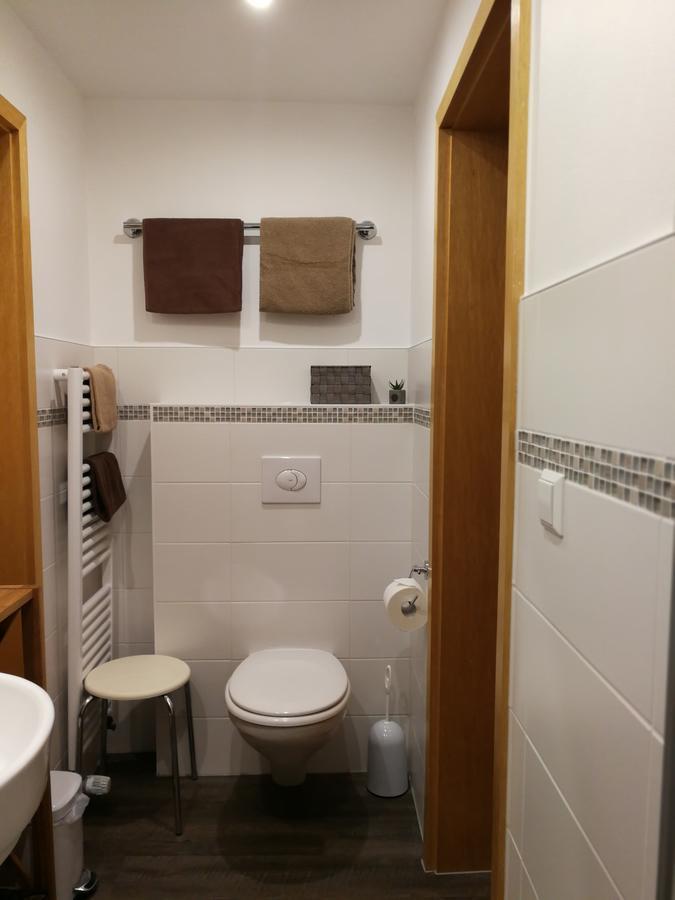 Ferienweingut Hirschen Schulstrasse Bed & Breakfast Burg  Dış mekan fotoğraf