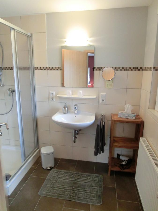 Ferienweingut Hirschen Schulstrasse Bed & Breakfast Burg  Dış mekan fotoğraf