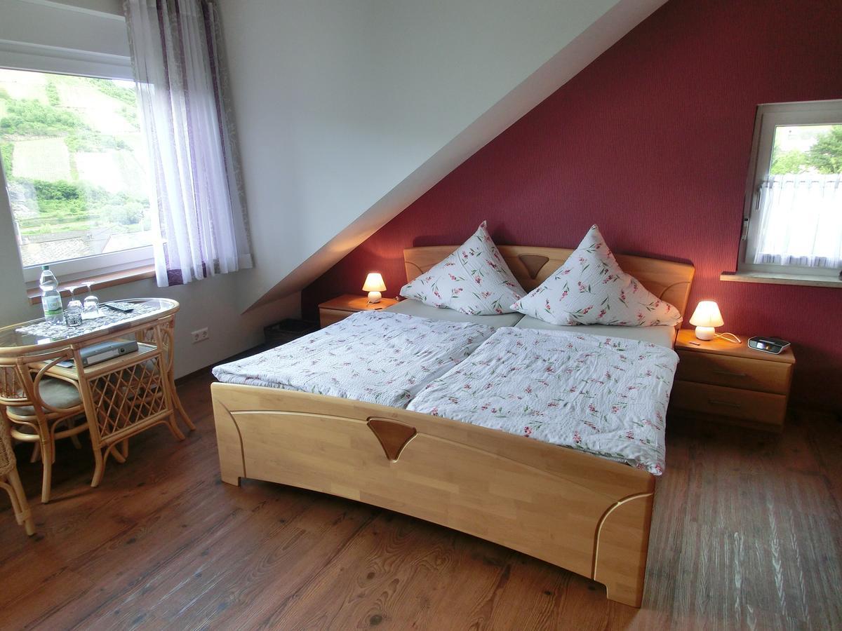 Ferienweingut Hirschen Schulstrasse Bed & Breakfast Burg  Dış mekan fotoğraf